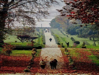 Srinagar, Mughal Garden